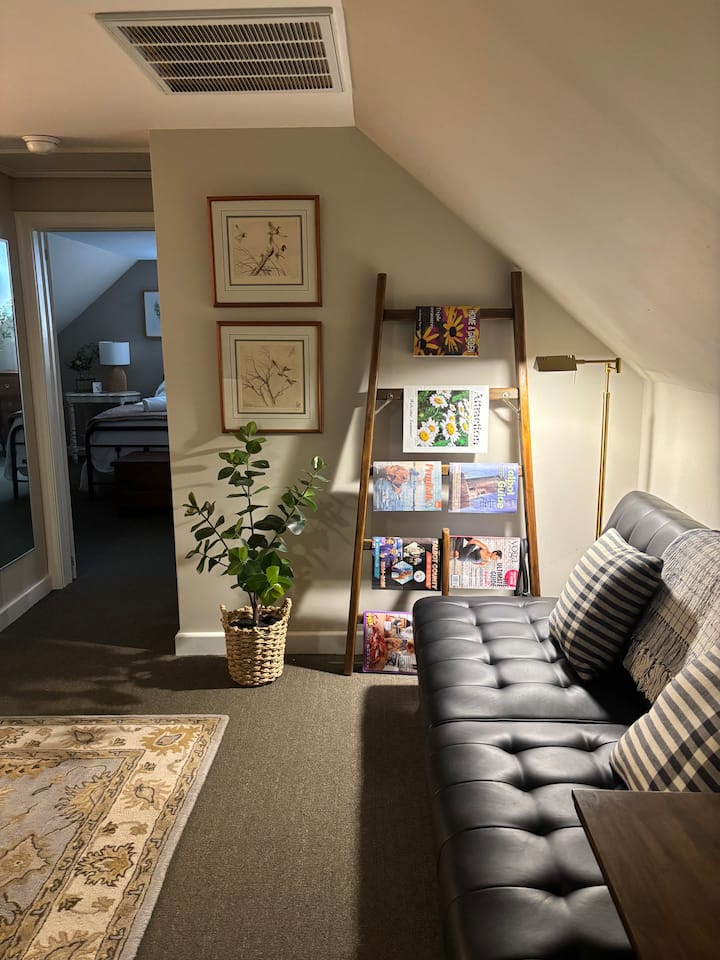 Spacious 2nd Floor Rental In Cozy Easton Home - Saint Michaels, MD