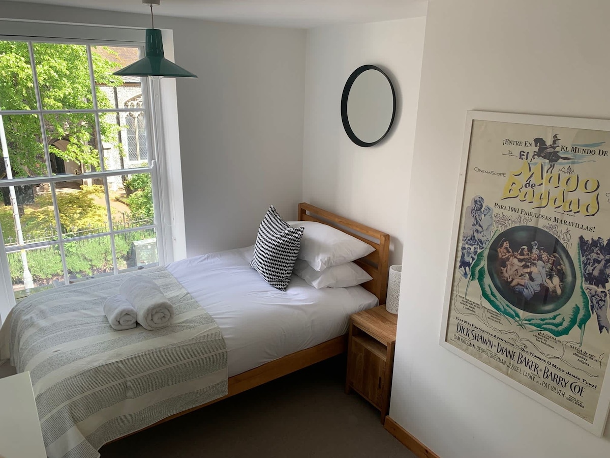 St Benedicts Street Flat