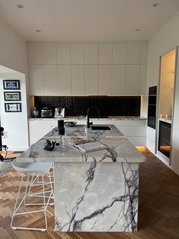 Reesby House – Majestic Family Residence gallery image 4