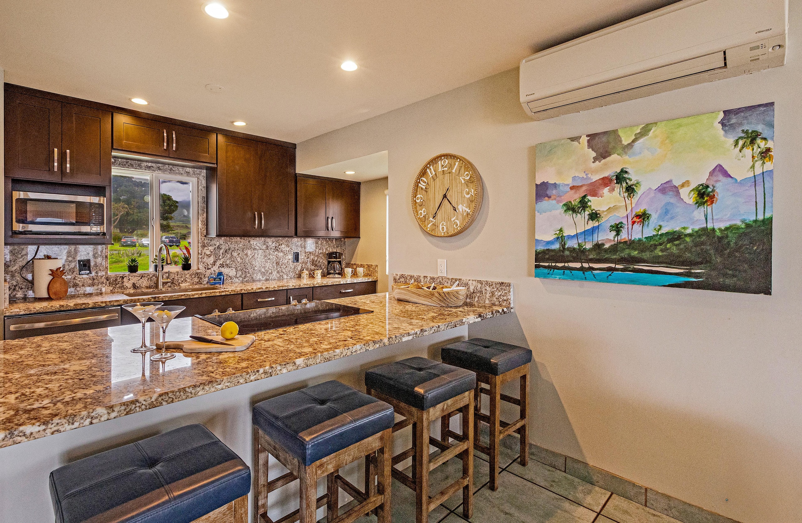 Condo in Lahaina · ★5.0 · 2 bedrooms · 5 beds · 3 baths - Image 11