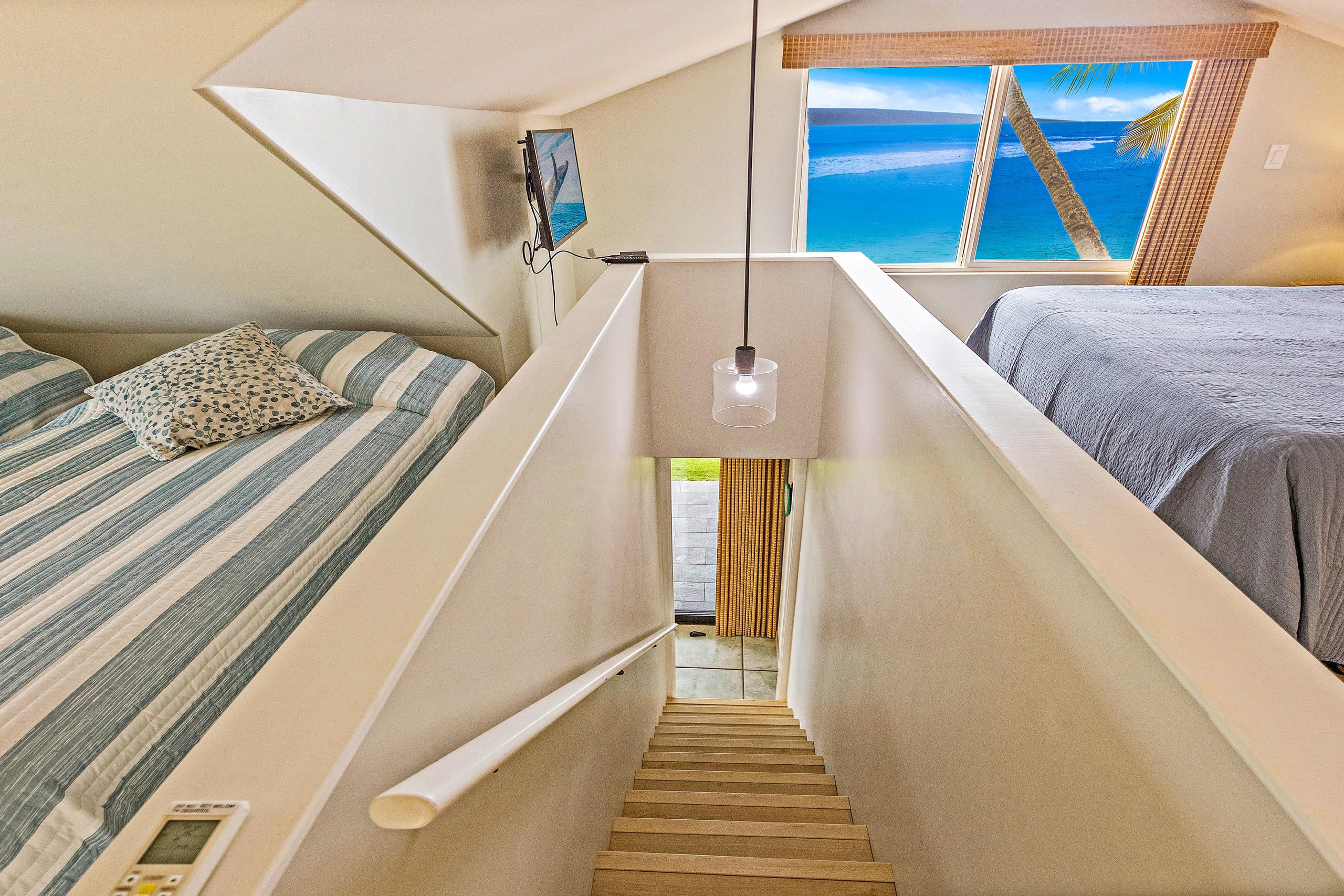 Condo in Lahaina · ★5.0 · 2 bedrooms · 5 beds · 3 baths - Image 48