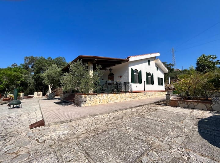 Benvenuti Nella Villa Bludaddy! - Sperlonga