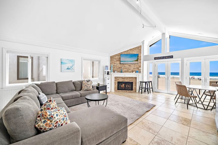 Coveted Oceanfront Location! | Single-family Home - Balboa Island, CA