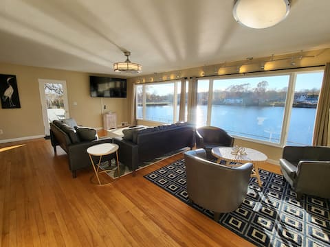 Sunset Oasis 2 @ Ocean Beach: Ranch w/ 6 Queen