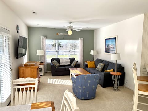 Top Airbnb: Fore Shore - a one bedroom condo in Sunset Beach in Sunset Beach