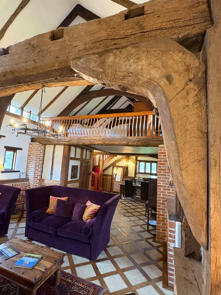 Tranquil Barn Conversion, Idyllic Views & Garden - Saxmundham