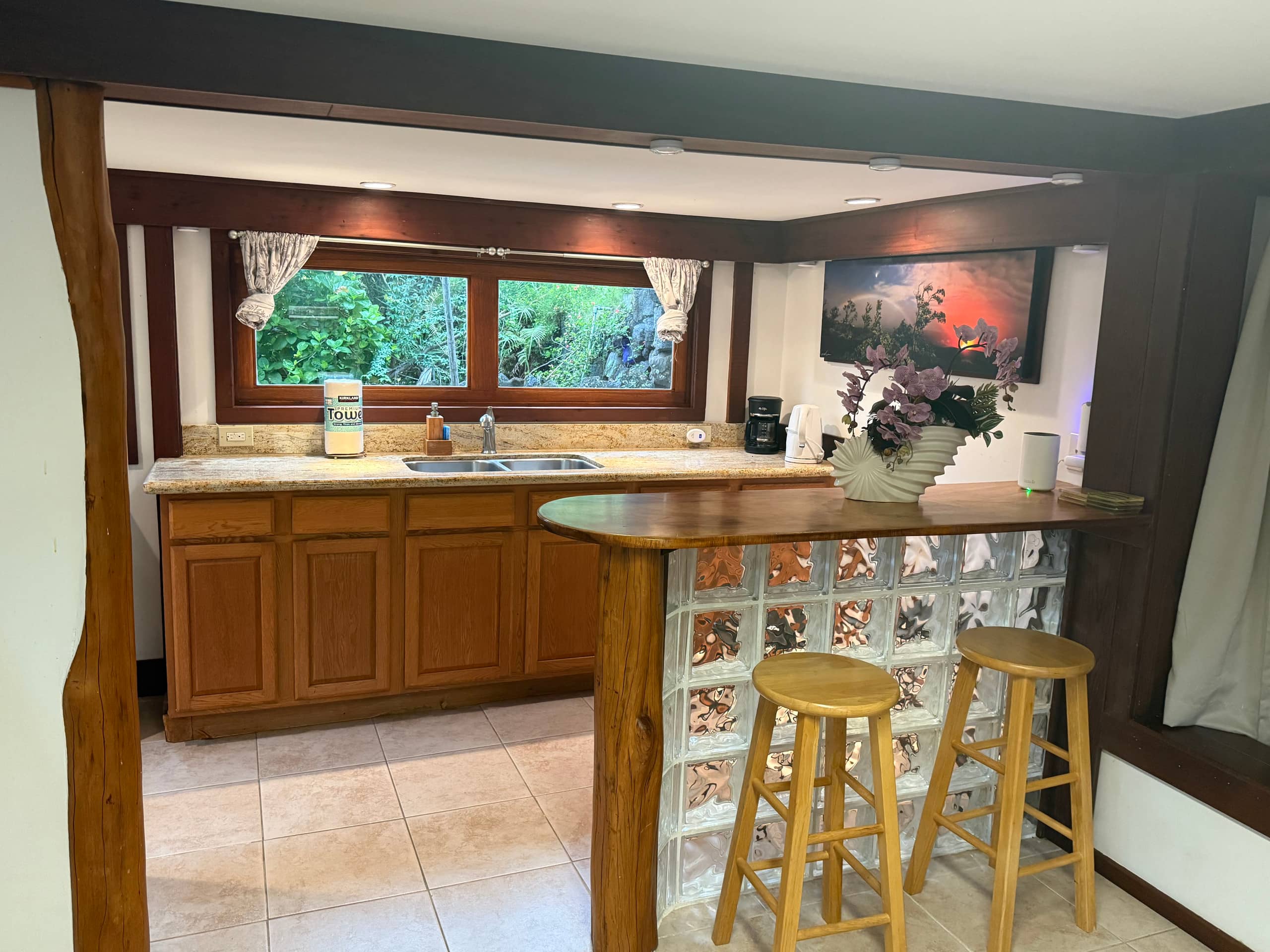 Home in Kailua-Kona · ★4.98 · 4 bedrooms · 4 beds · 3.5 baths - Image 15