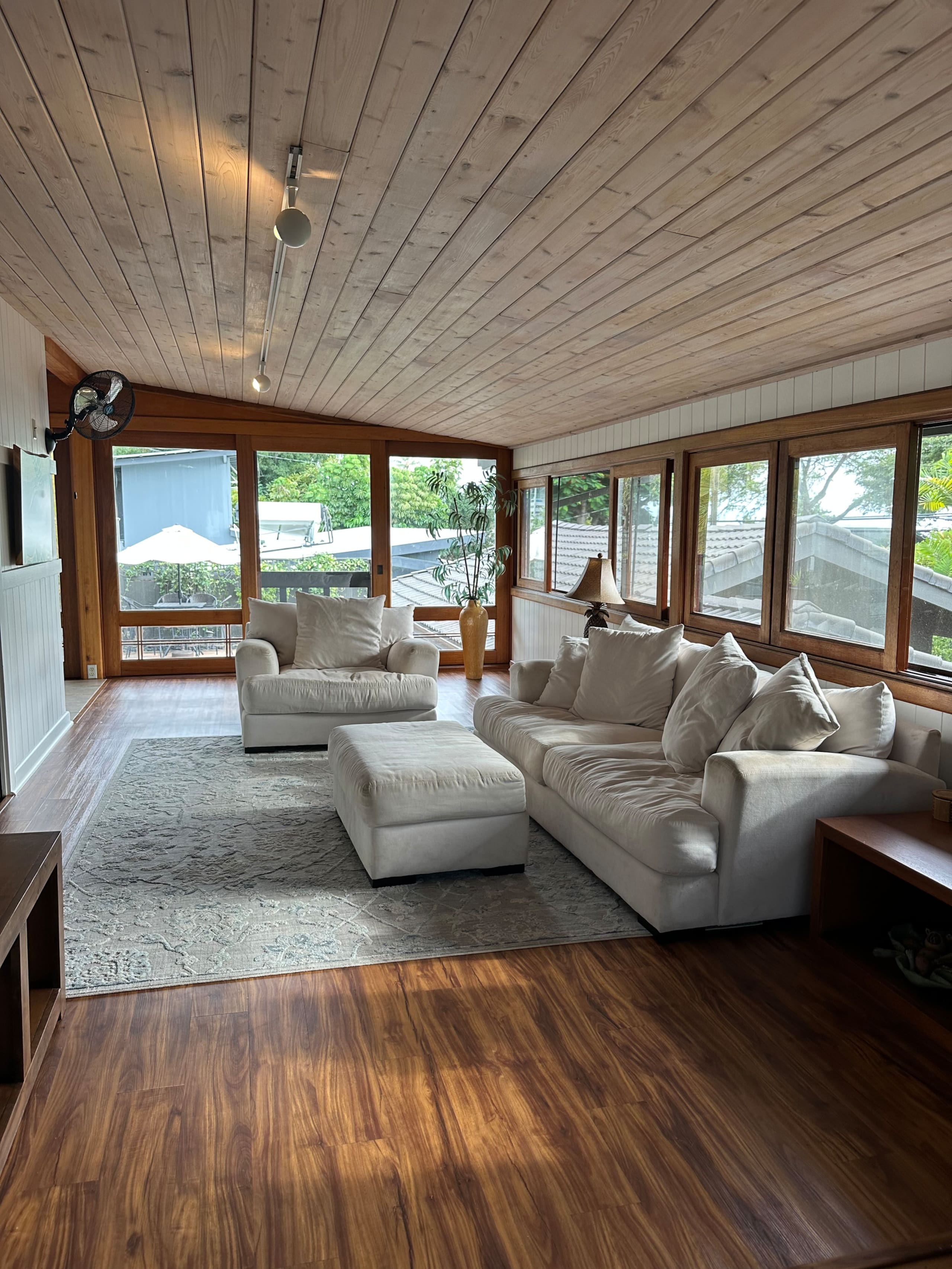 Home in Kailua-Kona · ★4.98 · 4 bedrooms · 4 beds · 3.5 baths - Image 3