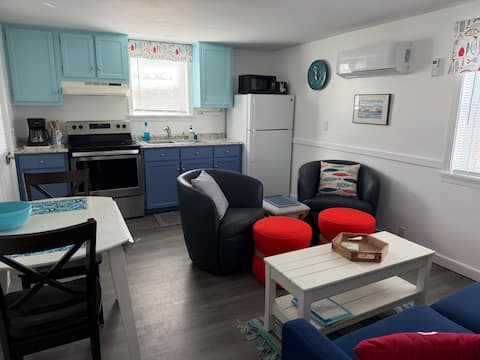 Successful Airbnb property: *Two Fish* Cozy Island Cottage in Ocracoke