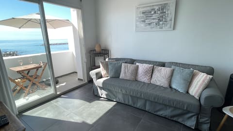 Top performing Airbnb: Apartment with stunning sea views in Les Saintes Maries De La Mer