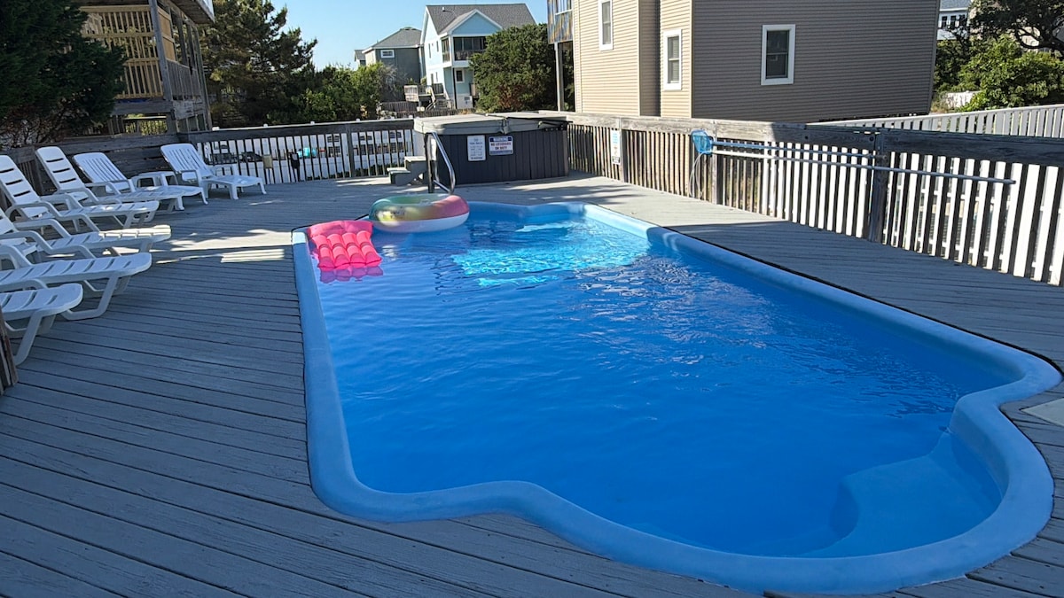 Dog Friendly - Pool+Hot Tub, 2-Min to Beach