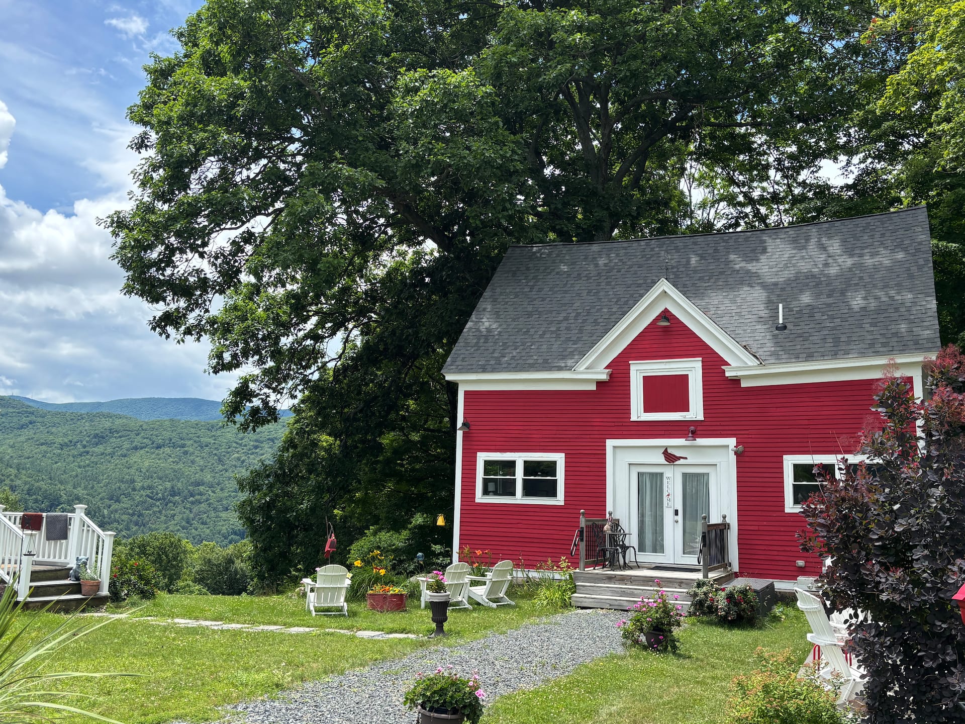 Netherwood - North Adams Guest House with Views