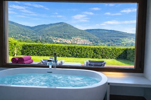 Jacuzzi with a view – Natural relaxation in Vigo Rural, Mos