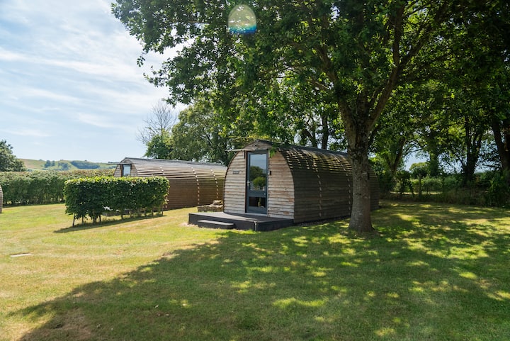 "Red Rum" A Spacious Glamping Pod Near Village Inn - Bridport, UK