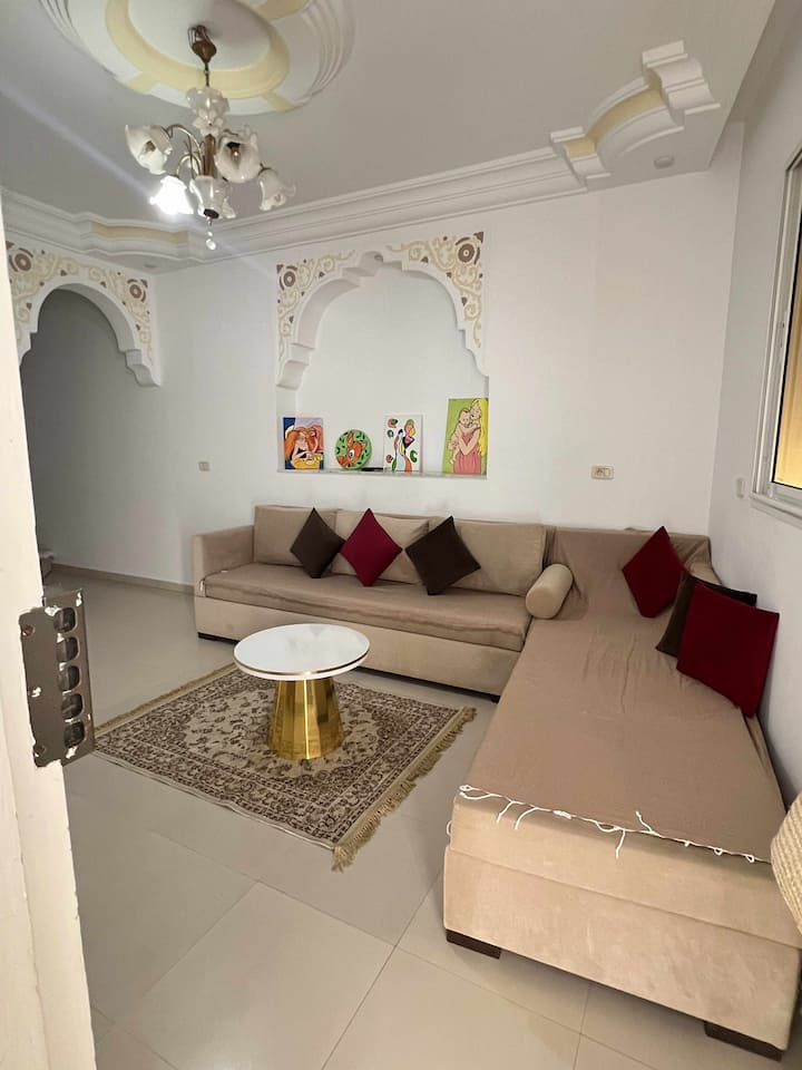 Maison En Plein Centre  Ville, 2min De La Plage - Mahdia