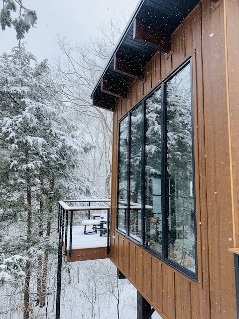 TreeLoft - Intentional Winter Retreat