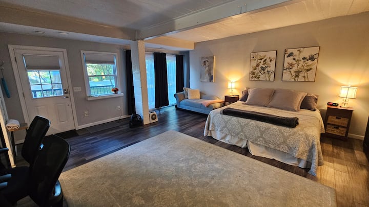 Private Guest House - New Jersey