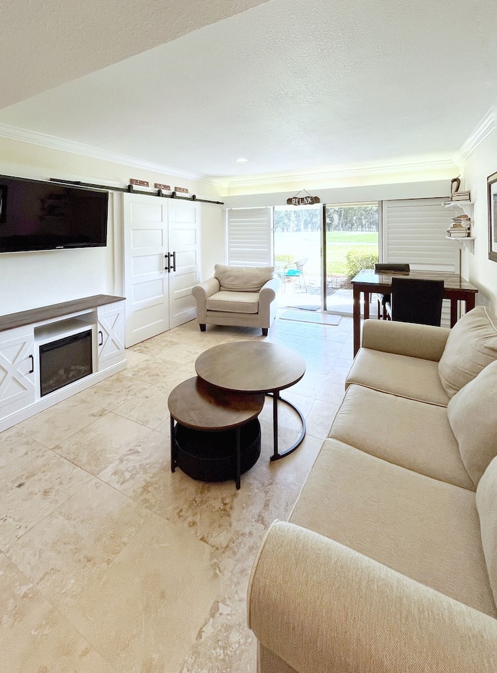 Მისაღები ოთახი და სასადილო სივრცე 