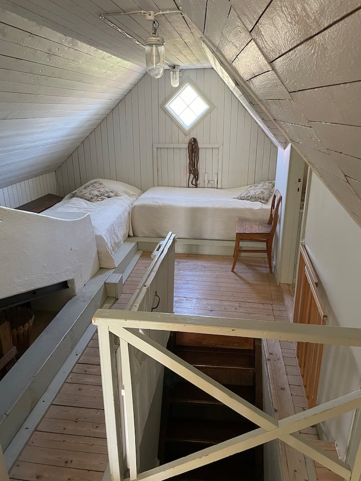 Dva 90 kreveta jedan kat više na putu do spavaće sobe