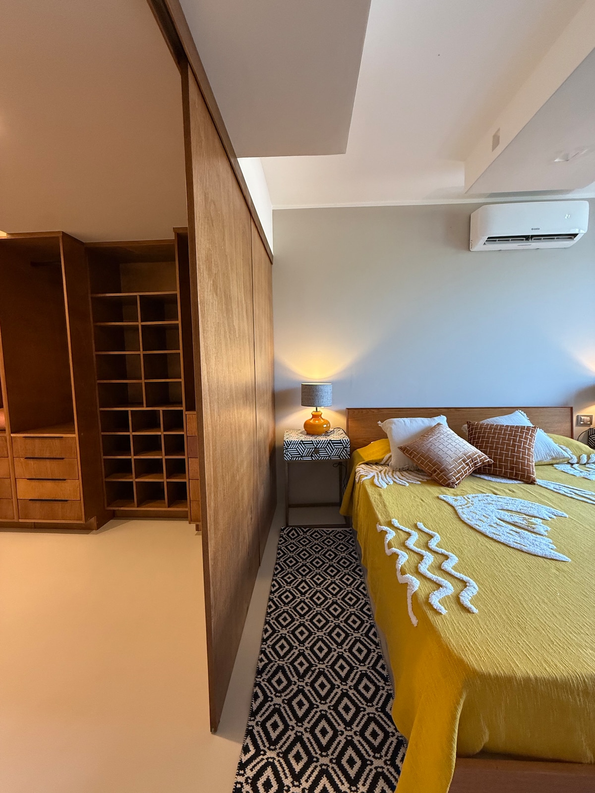 საძინებელი 4