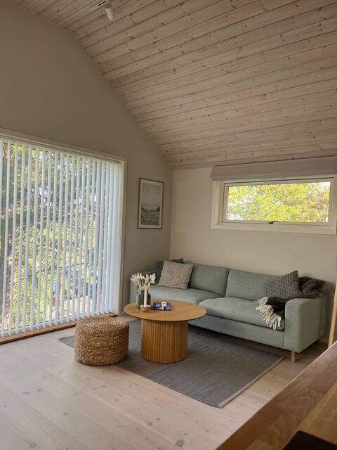 Top Airbnb: Modern tranquil retreat nestled in nature in Nacka