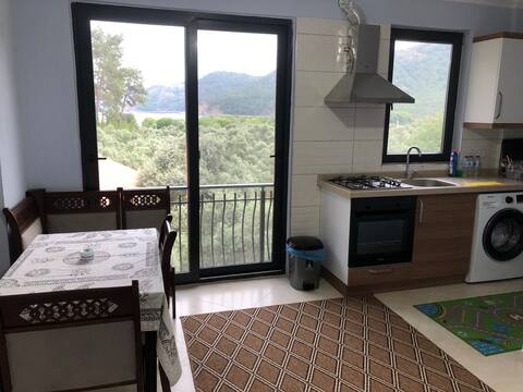Popular Airbnb listing: NATURE HOMES EKINCIK 3+1 100 M2 FLAT WIYH SEA WIEW in Köyceğiz