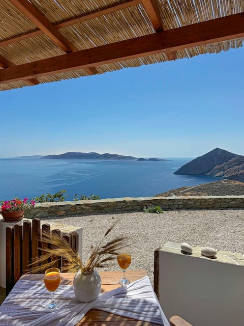 Top performing Airbnb: Aegean Balcony I Endless Blue View in Δήμος Φολεγάνδρου