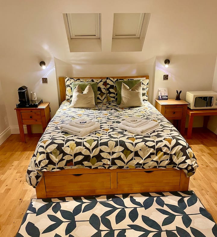 Cozy at night, king size bed 