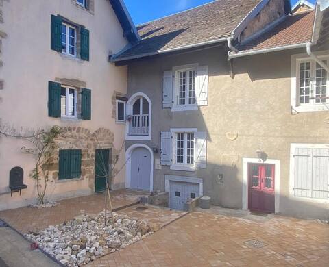 Mouthier Haute-Pierre: Gite 15 people