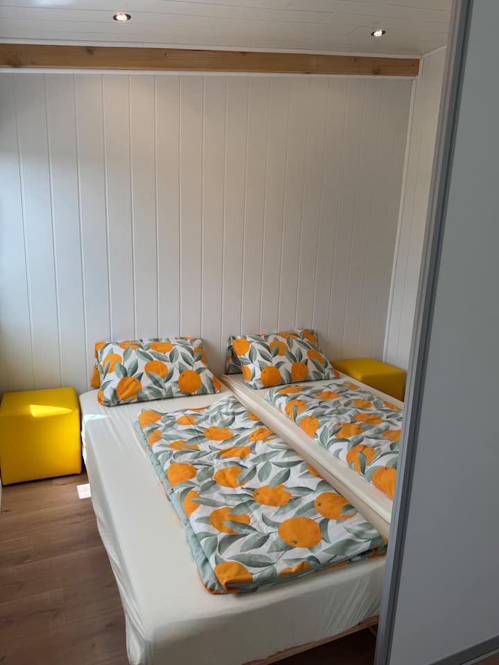 Ya sea como una cama matrimonial...