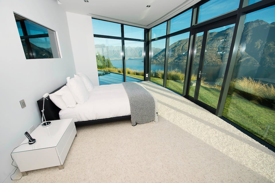 The Guesthouse at Jagged Edge, over Lake Wakatipu, Queenstown, Otago, New Zealand, photo 7 of 10