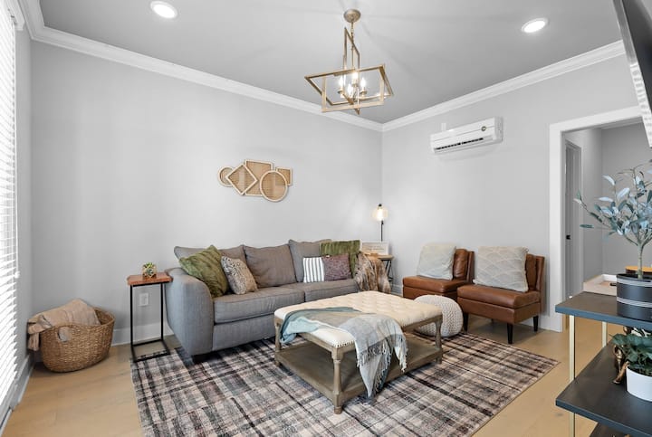 Summer Dates Open! Pet-friendly & Amazing Location - Signal Mountain, TN