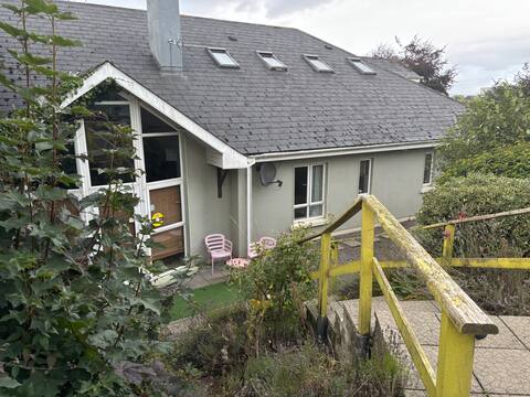 The Folly.S/catering.S/26+5 shower R 7 bedrooms.