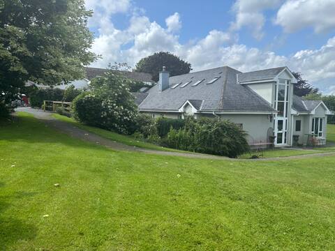 The Folly Ultimate Group Getaway7 Bedrooms.