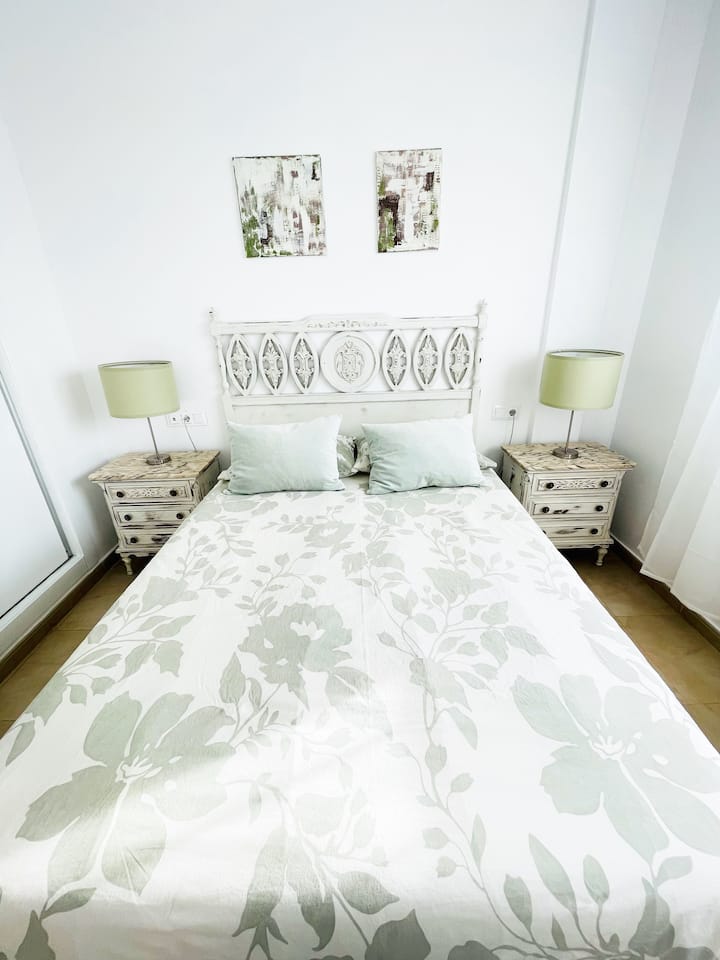 Двойна спалня