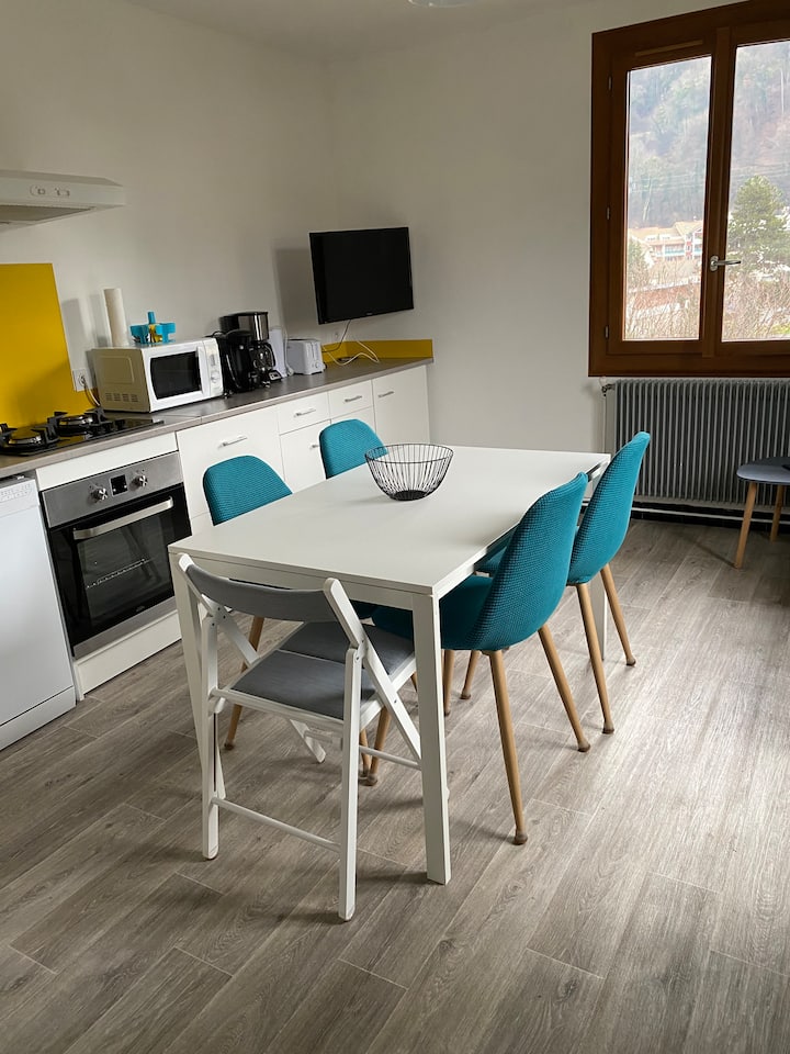 Lumineux, Calme & Vue Superbe – 3 Chambres - Allevard