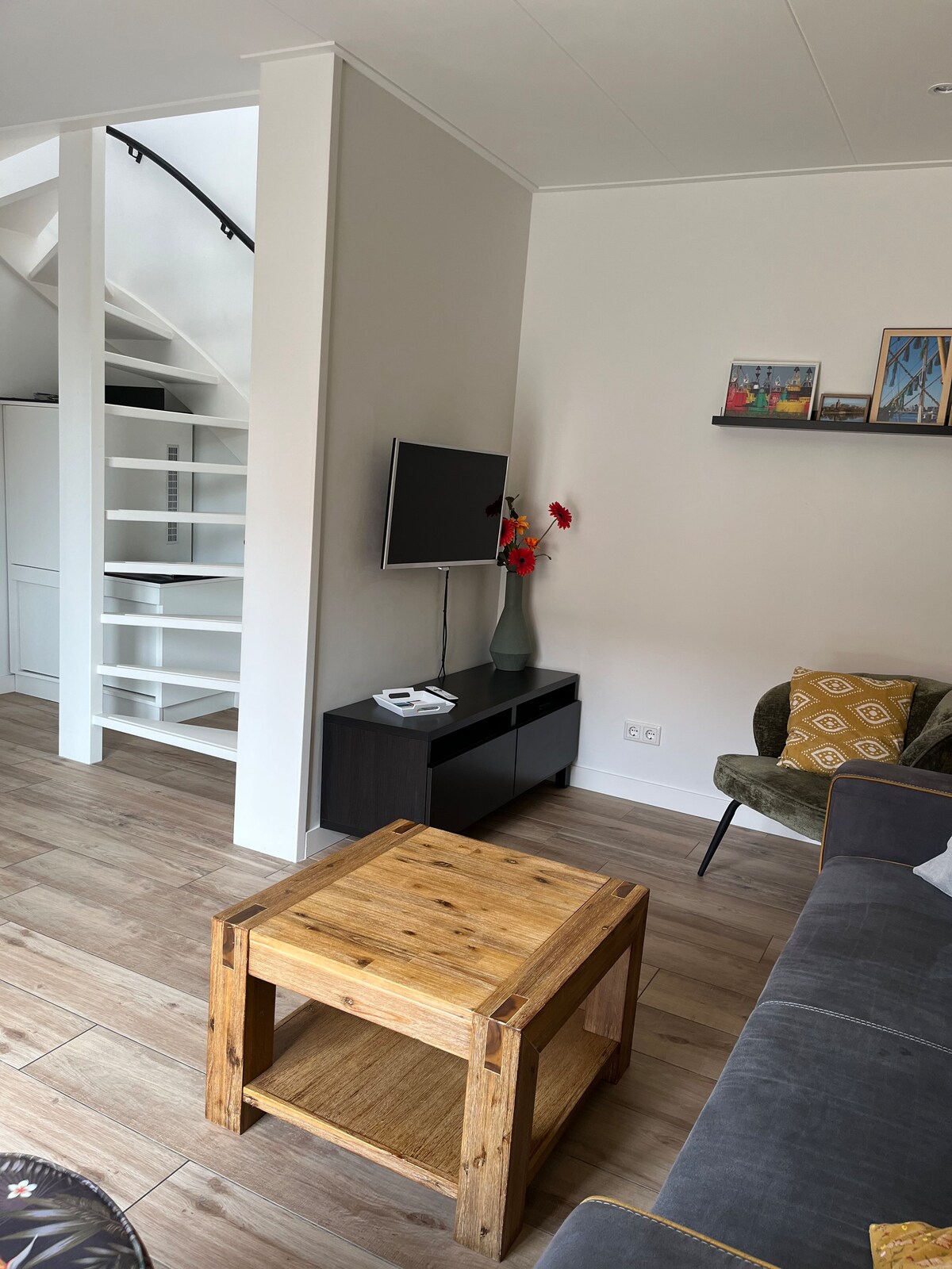 Top performing Airbnb: Four-person vacation home in Westkapelle in Wijk 12 Westkapelle