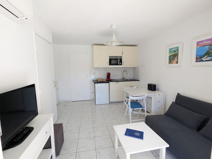 Le Lavandou App.3 Pers Climatisé Piscine - Parking - Le Lavandou