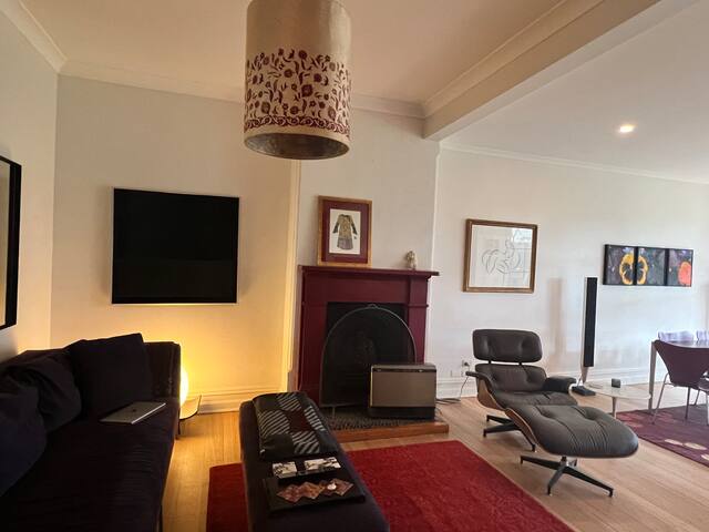 Beautiful Balmain East Terrace House gallery image 4