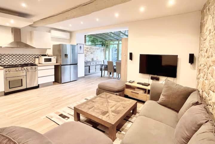 New ! Lovely 3 Br/ 3 Bth With Garden - Antibes