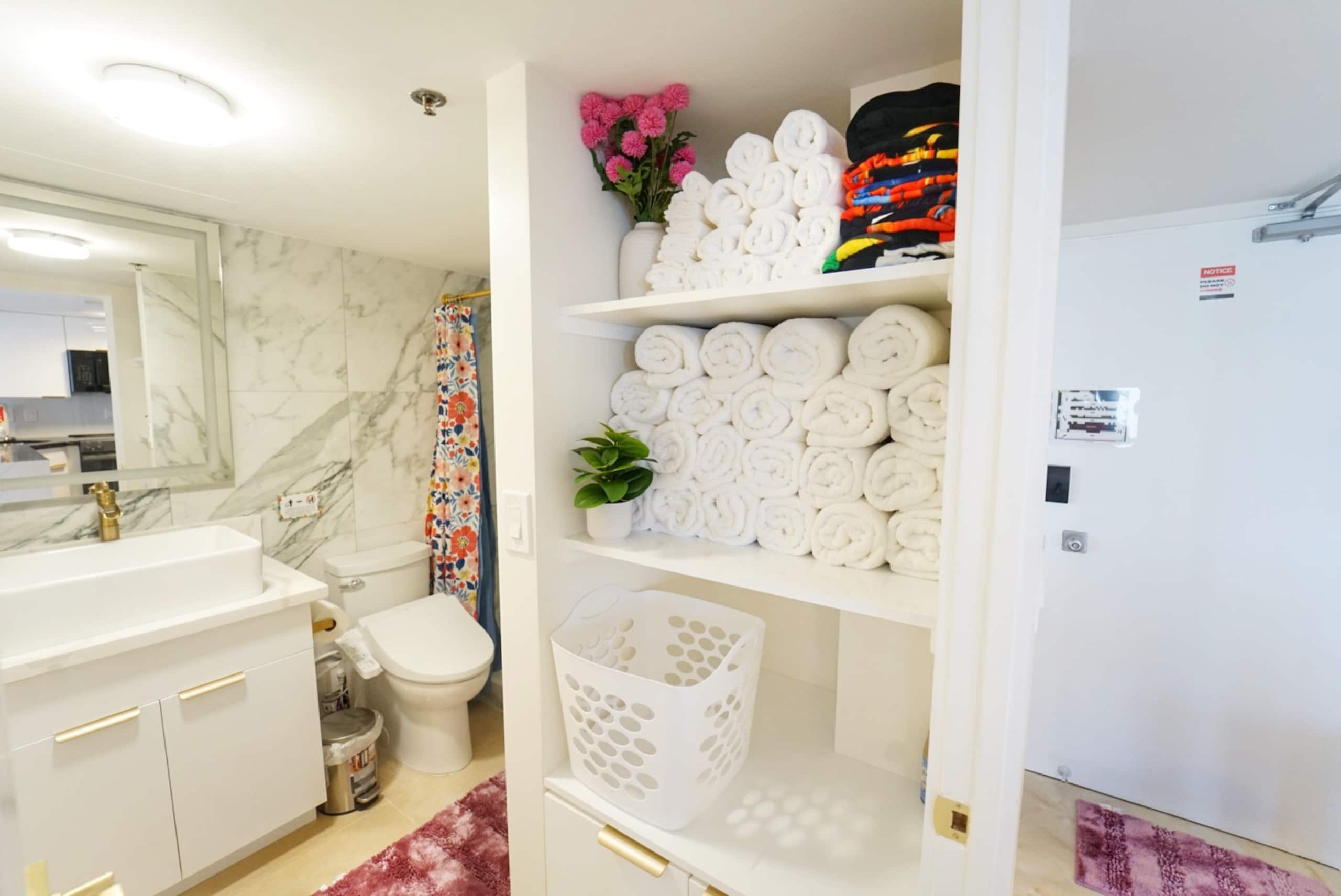 Condo in Honolulu · ★4.92 · 1 bedroom · 3 beds · 1 bath - Image 95