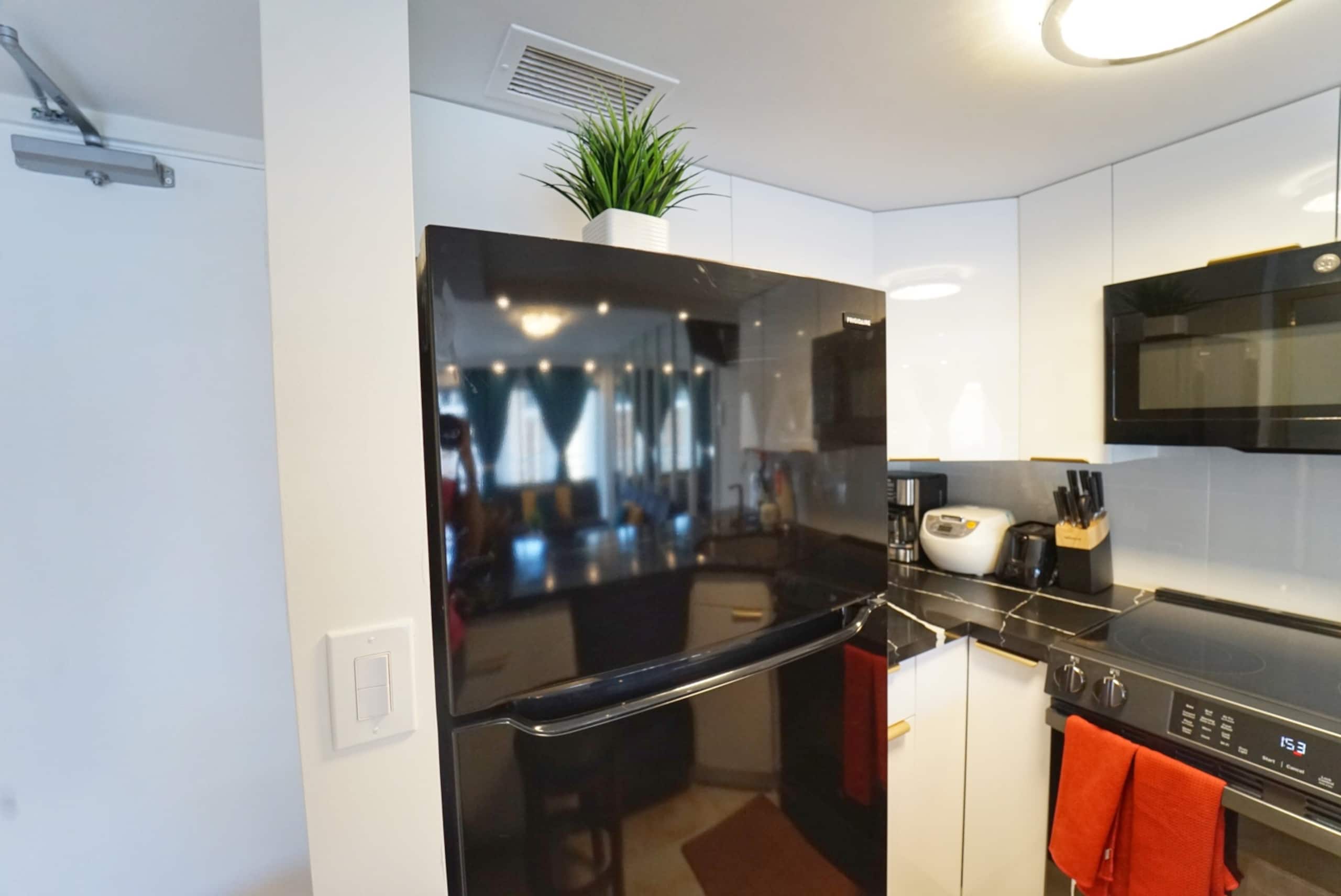 Condo in Honolulu · ★4.92 · 1 bedroom · 3 beds · 1 bath - Image 28