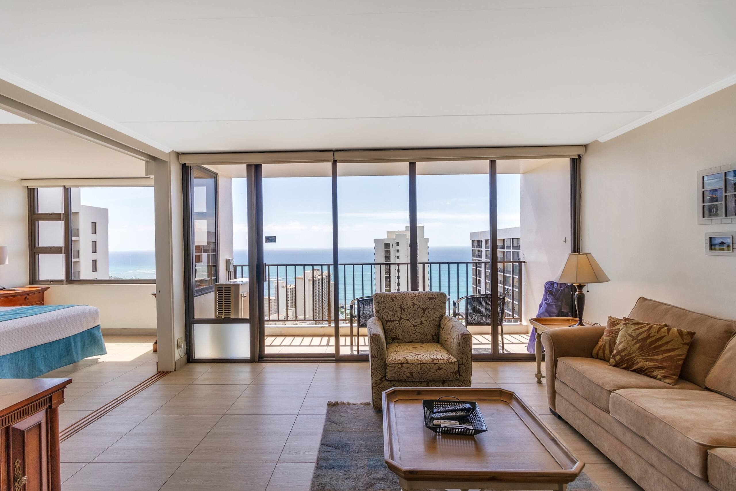 Condo in Honolulu · ★4.45 · 1 bedroom · 2 beds · 1 private bath - Image 24