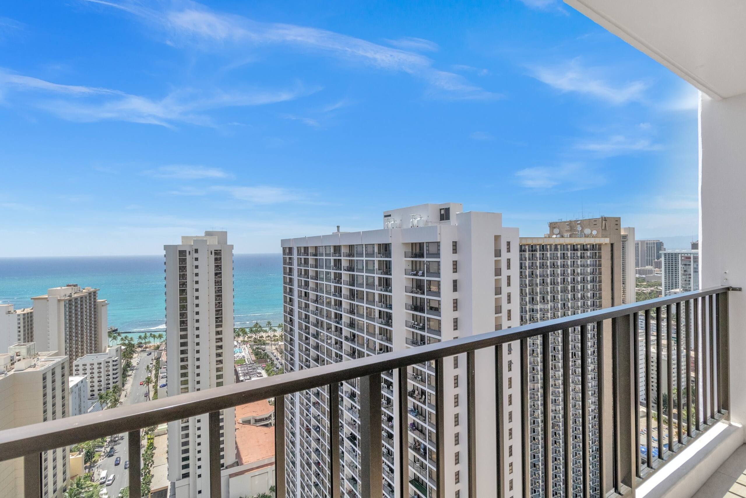 Condo in Honolulu · ★4.45 · 1 bedroom · 2 beds · 1 private bath - Image 21