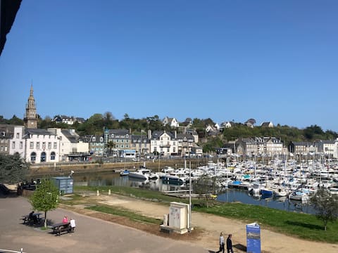 Popular Airbnb listing: a cozy little nest on the water in Binic étables Sur Mer