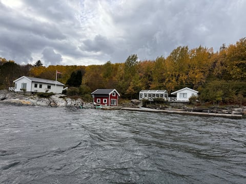 Large, secluded property on the waterfront