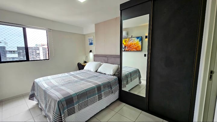 Quarto com cama queen