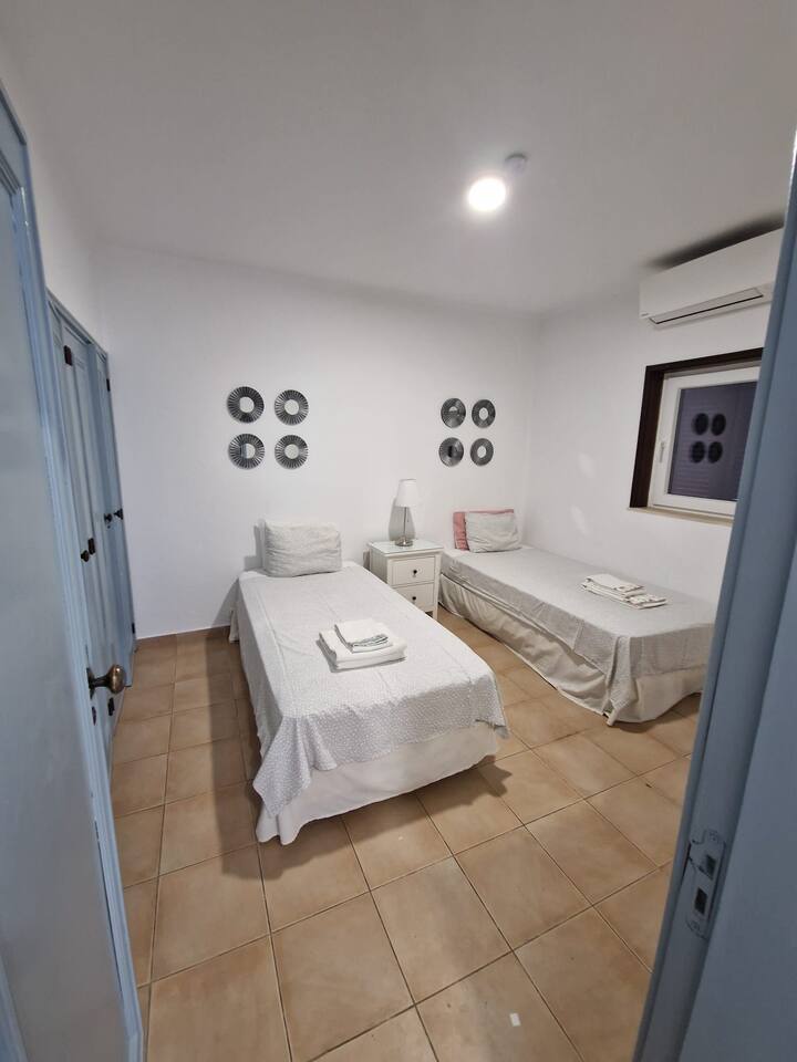 غرفة النوم 2