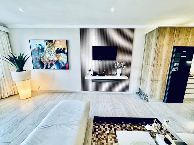 ‘Above the Blue’ Apartment