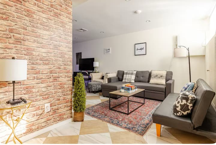 New | Nyc 2-bedroom Apt With Private Bath +Kitchen - Brooklyn, NY